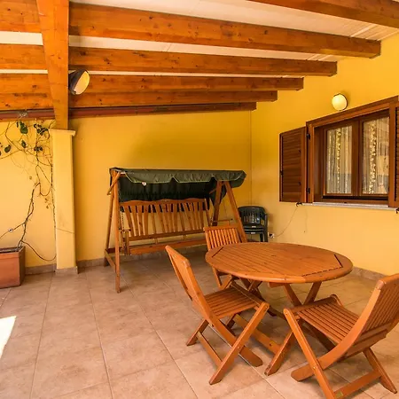 Nettuno Con Piscina Privata Villa Campofelice Di Roccella